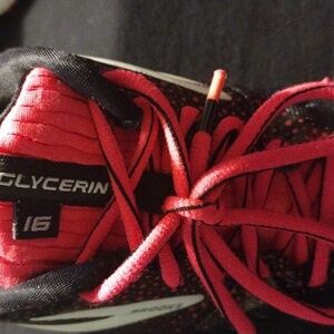 Brooks Glycerin 16 Red and Black Athletic Shoes